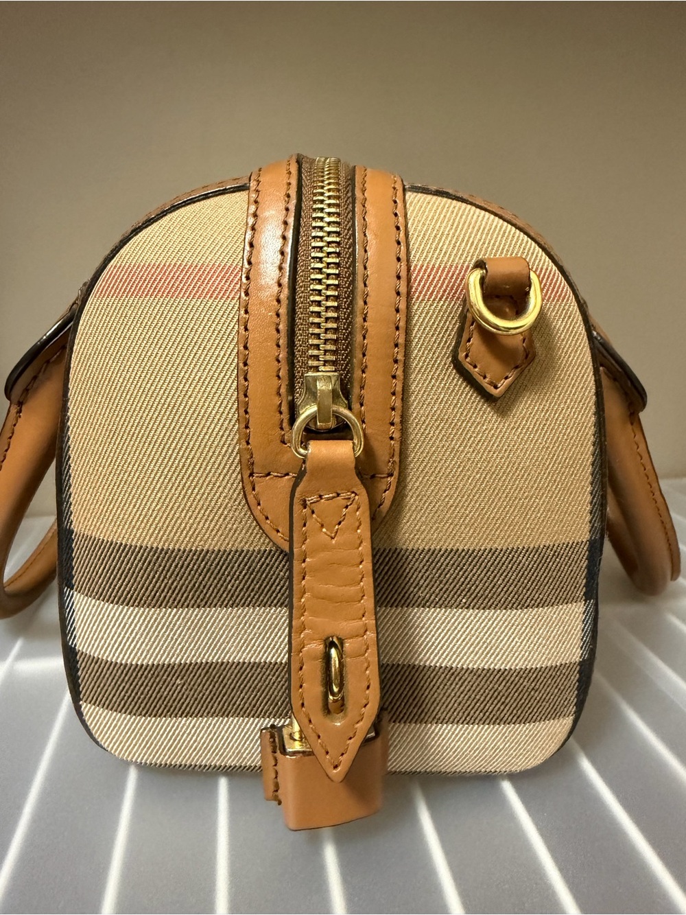 Burberry Alchester Tan Leather & Classic Check bowling bag - Picture 3 of 12